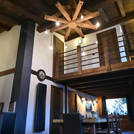 Chalet Montana Комблу Екстер'єр фото